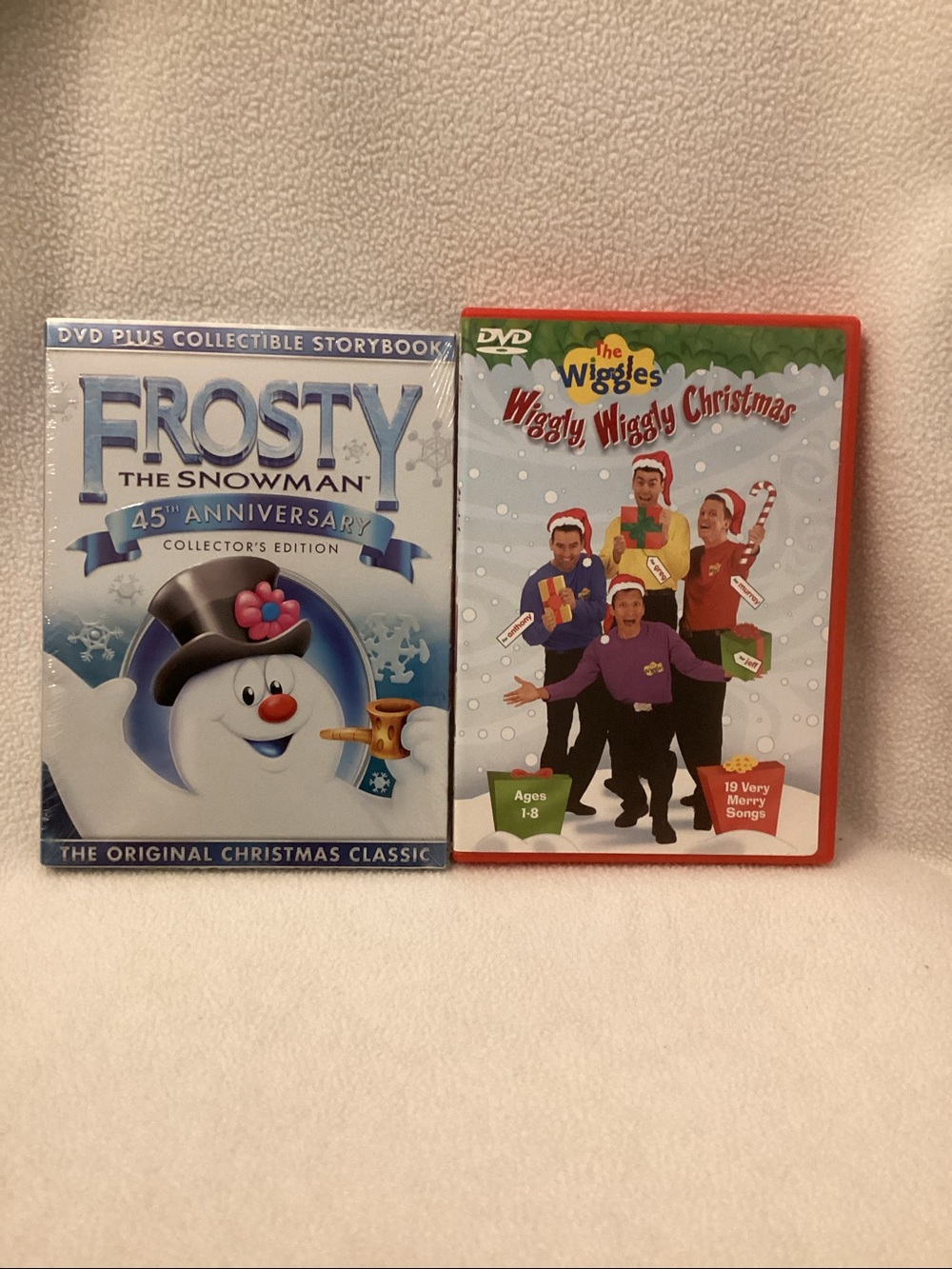 Christmas DVD Frosty the Snowman New & Wiggly Wiggly Christmas 2 ct